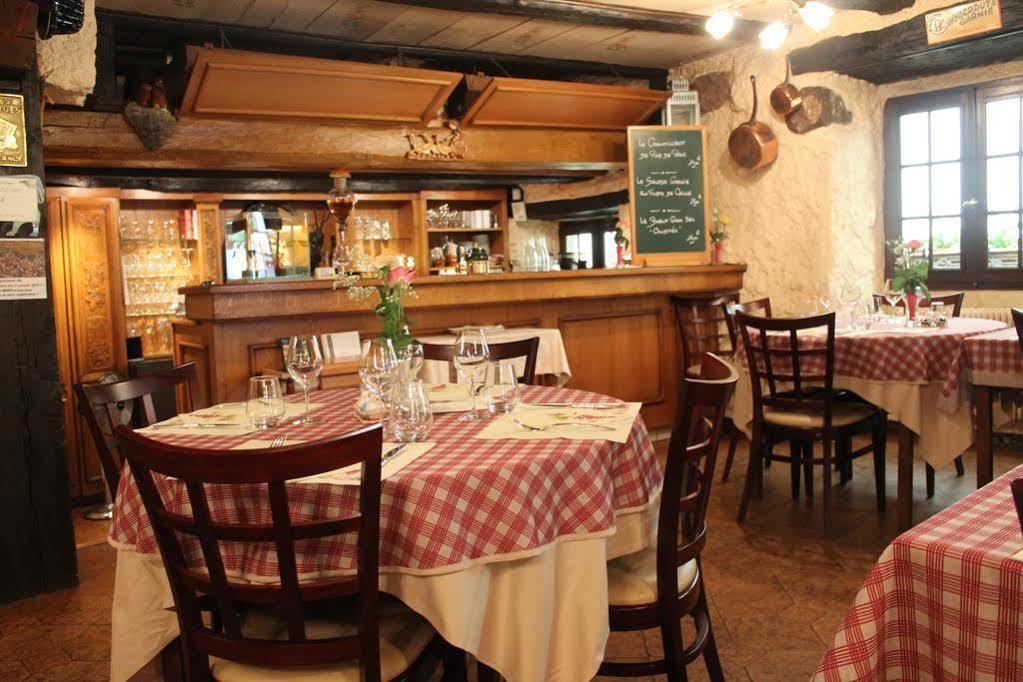Auberge Des Trois Chateaux Eguisheim Kültér fotó