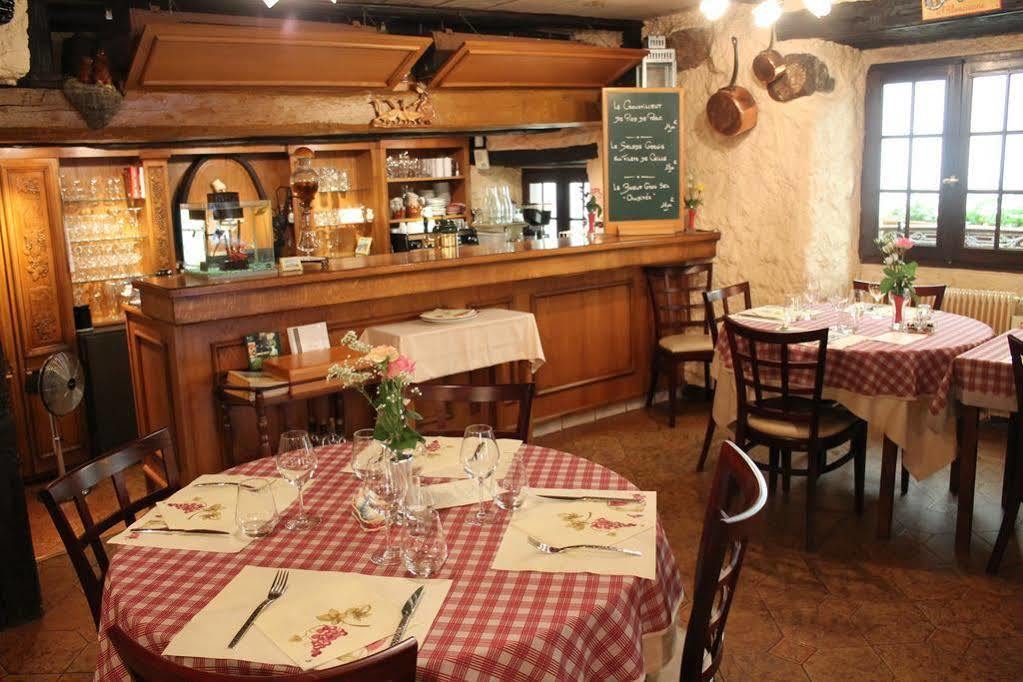Auberge Des Trois Chateaux Eguisheim Kültér fotó